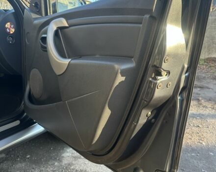 Серый Рено Сандеро, объемом двигателя 1.6 л и пробегом 180 тыс. км за 6599 $, фото 12 на Automoto.ua