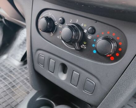 Сірий Рено Сандеро, об'ємом двигуна 1.5 л та пробігом 120 тис. км за 8250 $, фото 15 на Automoto.ua