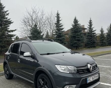 Серый Рено Сандеро, объемом двигателя 1.5 л и пробегом 233 тыс. км за 11000 $, фото 3 на Automoto.ua