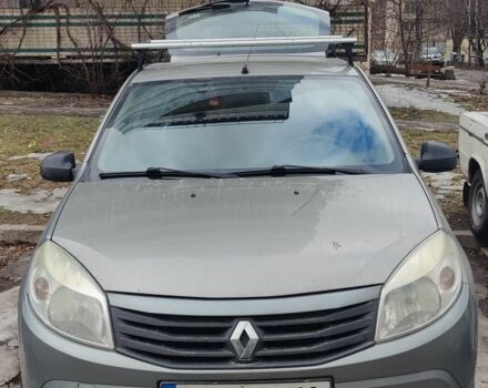 Сірий Рено Сандеро, об'ємом двигуна 1.6 л та пробігом 255 тис. км за 3700 $, фото 1 на Automoto.ua