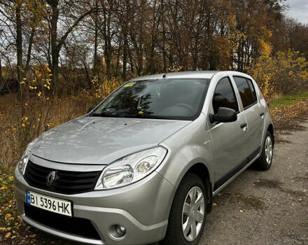 Рено Сандеро 2011 в Лубнах на Automoto.ua Серый Рено Сандеро, объемом двигателя 1.39 л и пробегом 138 тыс. км за 5850 $, фото 1 на Automoto.ua