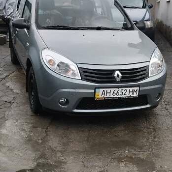 Сірий Рено Сандеро, об'ємом двигуна 1.39 л та пробігом 70 тис. км за 6800 $, фото 1 на Automoto.ua