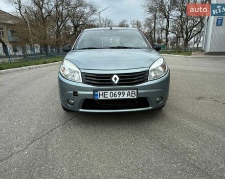 Серый Рено Сандеро, объемом двигателя 1.39 л и пробегом 203 тыс. км за 4799 $, фото 1 на Automoto.ua