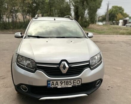 Серый Рено Сандеро, объемом двигателя 1.5 л и пробегом 112 тыс. км за 6800 $, фото 1 на Automoto.ua