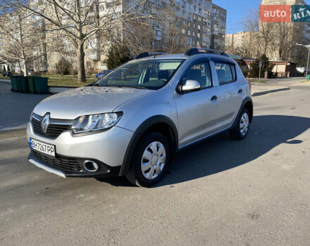 Серый Рено Сандеро, объемом двигателя 1.46 л и пробегом 122 тыс. км за 7800 $, фото 1 на Automoto.ua