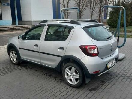 Рено Сандеро 2014 в Белой Церкве на Automoto.ua Серый Рено Сандеро, объемом двигателя 1.5 л и пробегом 88 тыс. км за 7800 $, фото 1 на Automoto.ua