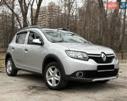 Серый Рено Сандеро, объемом двигателя 1.5 л и пробегом 118 тыс. км за 9499 $, фото 1 на Automoto.ua