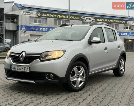 Серый Рено Сандеро, объемом двигателя 1.46 л и пробегом 216 тыс. км за 6499 $, фото 1 на Automoto.ua