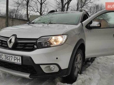 Рено Сандеро 2018 в Львове на Automoto.ua Серый Рено Сандеро, объемом двигателя 1.5 л и пробегом 57 тыс. км за 12750 $, фото 1 на Automoto.ua