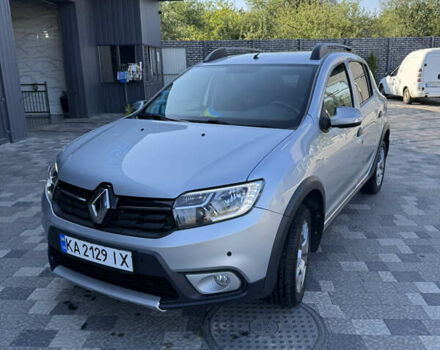 Серый Рено Сандеро, объемом двигателя 1.46 л и пробегом 106 тыс. км за 11500 $, фото 1 на Automoto.ua