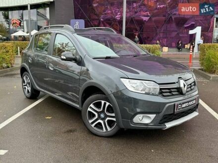 Рено Сандеро 2020 в Киеве на Automoto.ua Серый Рено Сандеро, объемом двигателя 0.9 л и пробегом 73 тыс. км за 12490 $, фото 1 на Automoto.ua