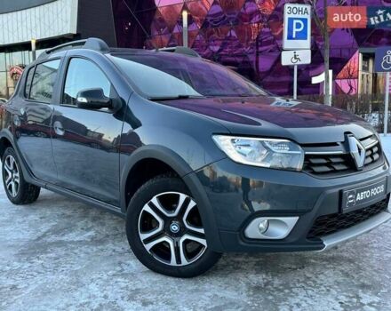 Серый Рено Сандеро, объемом двигателя 0.9 л и пробегом 74 тыс. км за 9990 $, фото 1 на Automoto.ua