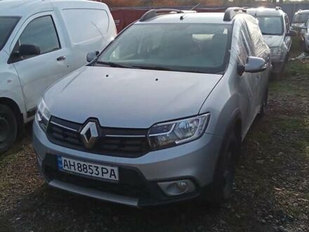 Серый Рено Сандеро, объемом двигателя 1.46 л и пробегом 50 тыс. км за 7000 $, фото 1 на Automoto.ua