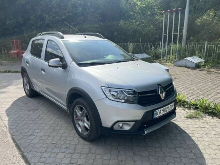 Рено Сандеро 2021 у Львові на Automoto.ua Сірий Рено Сандеро, об'ємом двигуна 0.9 л та пробігом 77 тис. км за 10974 $, фото 1 на Automoto.ua