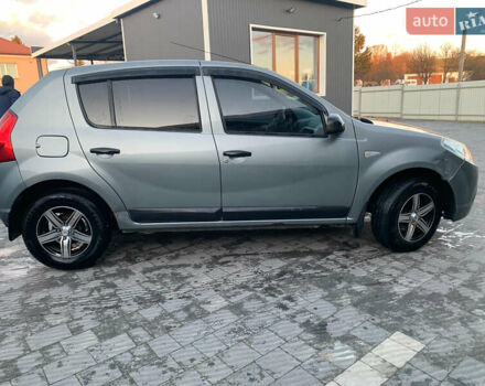 Синий Рено Сандеро, объемом двигателя 1.4 л и пробегом 130 тыс. км за 4150 $, фото 4 на Automoto.ua