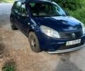 Синий Рено Сандеро, объемом двигателя 1.4 л и пробегом 280 тыс. км за 3400 $, фото 1 на Automoto.ua