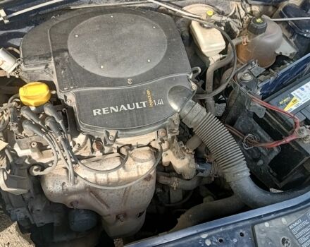 Синий Рено Сандеро, объемом двигателя 1.4 л и пробегом 280 тыс. км за 3400 $, фото 7 на Automoto.ua