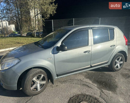 Синий Рено Сандеро, объемом двигателя 1.39 л и пробегом 130 тыс. км за 3500 $, фото 2 на Automoto.ua