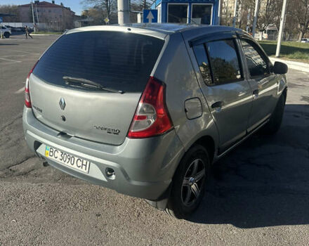 Синий Рено Сандеро, объемом двигателя 1.39 л и пробегом 130 тыс. км за 3500 $, фото 3 на Automoto.ua
