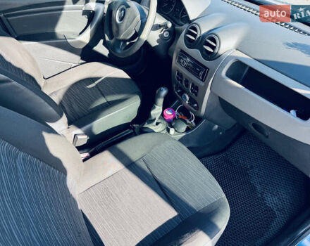 Рено Сандеро 2011 в Мукачеве на Automoto.ua Синий Рено Сандеро, объемом двигателя 1.4 л и пробегом 213 тыс. км за 4400 $, фото 18 на Automoto.ua