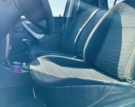 Рено Сандеро 2011 в Мукачеве на Automoto.ua Синий Рено Сандеро, объемом двигателя 1.4 л и пробегом 213 тыс. км за 4400 $, фото 15 на Automoto.ua