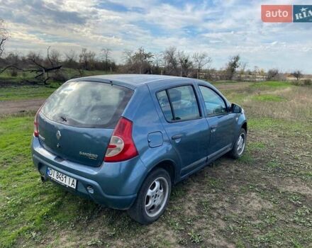 Синий Рено Сандеро, объемом двигателя 1.39 л и пробегом 123 тыс. км за 3999 $, фото 2 на Automoto.ua