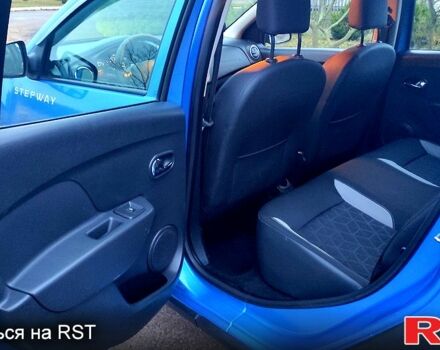 Синий Рено Сандеро, объемом двигателя 1.6 л и пробегом 115 тыс. км за 8300 $, фото 8 на Automoto.ua