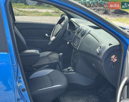 Синий Рено Сандеро, объемом двигателя 1.6 л и пробегом 95 тыс. км за 9500 $, фото 8 на Automoto.ua