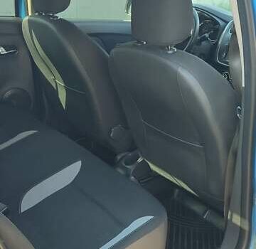 Синий Рено Сандеро, объемом двигателя 1.46 л и пробегом 92 тыс. км за 8300 $, фото 9 на Automoto.ua