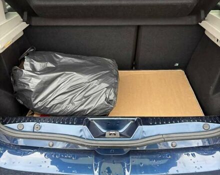 Рено Сандеро 2017 в Звенигородка на Automoto.ua Синий Рено Сандеро, объемом двигателя 1.46 л и пробегом 146 тыс. км за 9300 $, фото 8 на Automoto.ua