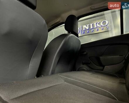 Синий Рено Сандеро, объемом двигателя 1.5 л и пробегом 135 тыс. км за 8500 $, фото 31 на Automoto.ua