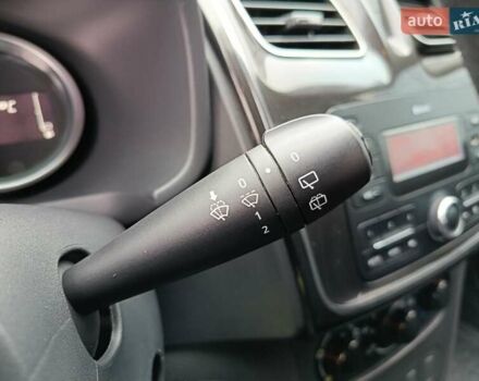 Рено Сандеро 2019 в Виннице на Automoto.ua Синий Рено Сандеро, объемом двигателя 1.46 л и пробегом 113 тыс. км за 8900 $, фото 32 на Automoto.ua