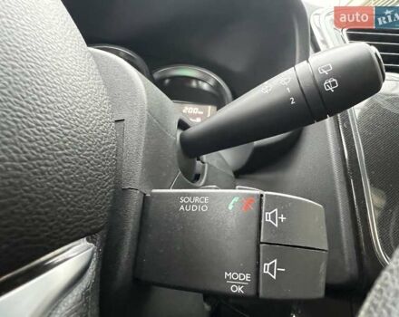 Рено Сандеро 2019 в Киеве на Automoto.ua Синий Рено Сандеро, объемом двигателя 1.46 л и пробегом 93 тыс. км за 9298 $, фото 24 на Automoto.ua