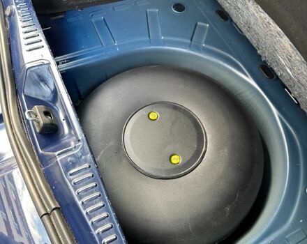 Синій Рено Сандеро, об'ємом двигуна 1 л та пробігом 71 тис. км за 7425 $, фото 18 на Automoto.ua