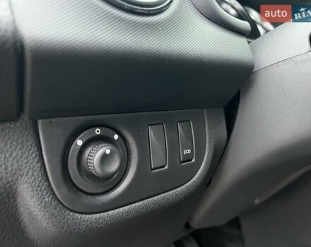 Синий Рено Сандеро, объемом двигателя 1.46 л и пробегом 97 тыс. км за 9202 $, фото 11 на Automoto.ua