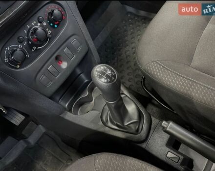 Синий Рено Сандеро, объемом двигателя 1.5 л и пробегом 87 тыс. км за 9000 $, фото 31 на Automoto.ua