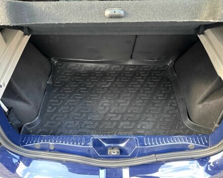 Синій Рено Сандеро, об'ємом двигуна 1 л та пробігом 71 тис. км за 7425 $, фото 22 на Automoto.ua