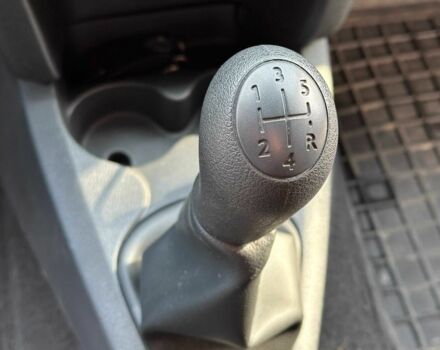 Синій Рено Сандеро, об'ємом двигуна 1 л та пробігом 71 тис. км за 7425 $, фото 15 на Automoto.ua