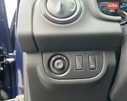 Рено Сандеро 2019 в Киеве на Automoto.ua Синий Рено Сандеро, объемом двигателя 1.46 л и пробегом 93 тыс. км за 9298 $, фото 12 на Automoto.ua