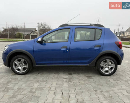 Синий Рено Сандеро, объемом двигателя 0.9 л и пробегом 17 тыс. км за 9850 $, фото 7 на Automoto.ua