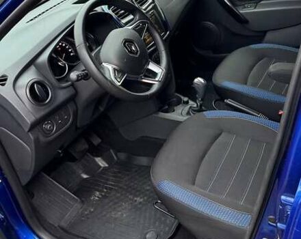 Синій Рено Сандеро, об'ємом двигуна 0.9 л та пробігом 61 тис. км за 12000 $, фото 6 на Automoto.ua