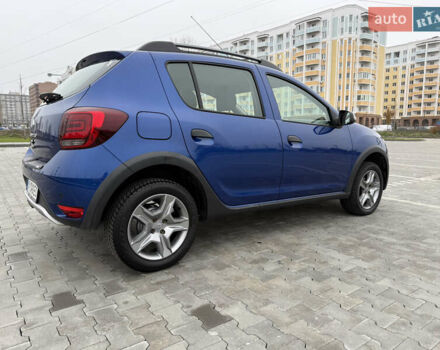 Синий Рено Сандеро, объемом двигателя 0.9 л и пробегом 17 тыс. км за 9850 $, фото 4 на Automoto.ua