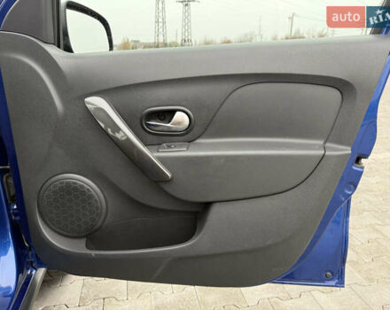 Синій Рено Сандеро, об'ємом двигуна 0.9 л та пробігом 17 тис. км за 9650 $, фото 20 на Automoto.ua