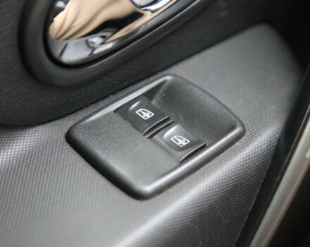 Синий Рено Сандеро, объемом двигателя 1.5 л и пробегом 92 тыс. км за 9800 $, фото 23 на Automoto.ua