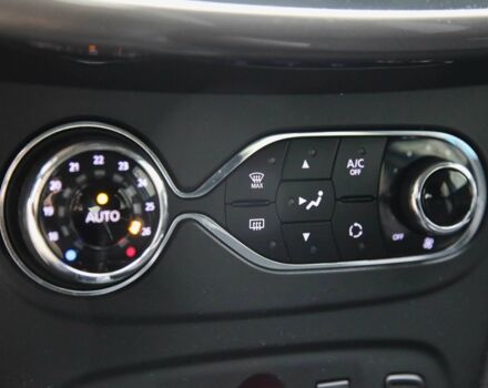 Синий Рено Сандеро, объемом двигателя 1.5 л и пробегом 92 тыс. км за 9800 $, фото 16 на Automoto.ua