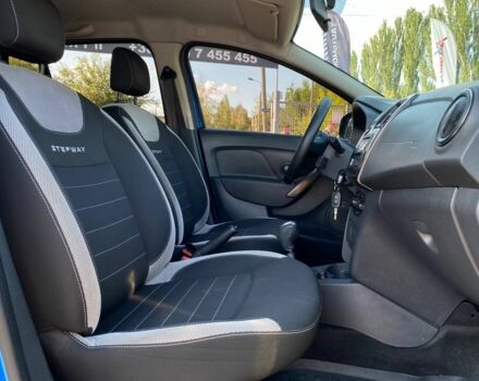 Рено Сандеро 2017 в Кривом Роге на Automoto.ua Синий Рено Сандеро, объемом двигателя 0.9 л и пробегом 81 тыс. км за 9500 $, фото 16 на Automoto.ua