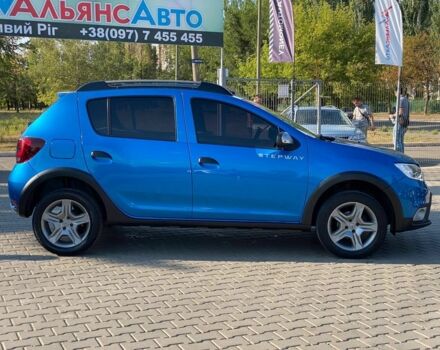 Рено Сандеро 2017 в Кривом Роге на Automoto.ua Синий Рено Сандеро, объемом двигателя 0.9 л и пробегом 81 тыс. км за 9500 $, фото 7 на Automoto.ua