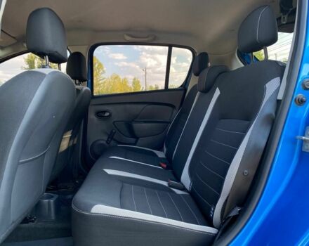 Рено Сандеро 2017 в Кривом Роге на Automoto.ua Синий Рено Сандеро, объемом двигателя 0.9 л и пробегом 81 тыс. км за 9500 $, фото 18 на Automoto.ua