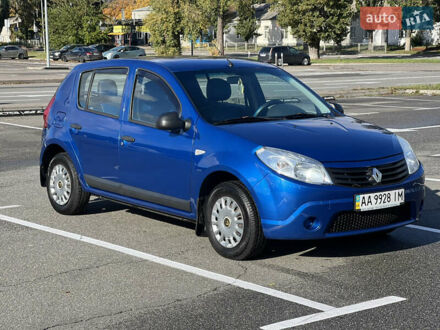 Рено Сандеро 2009 в Киеве на Automoto.ua Синий Рено Сандеро, объемом двигателя 1.4 л и пробегом 162 тыс. км за 4200 $, фото 1 на Automoto.ua