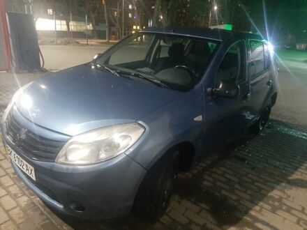 Рено Сандеро 2010 в Ровно на Automoto.ua Синий Рено Сандеро, объемом двигателя 1.4 л и пробегом 330 тыс. км за 4200 $, фото 1 на Automoto.ua